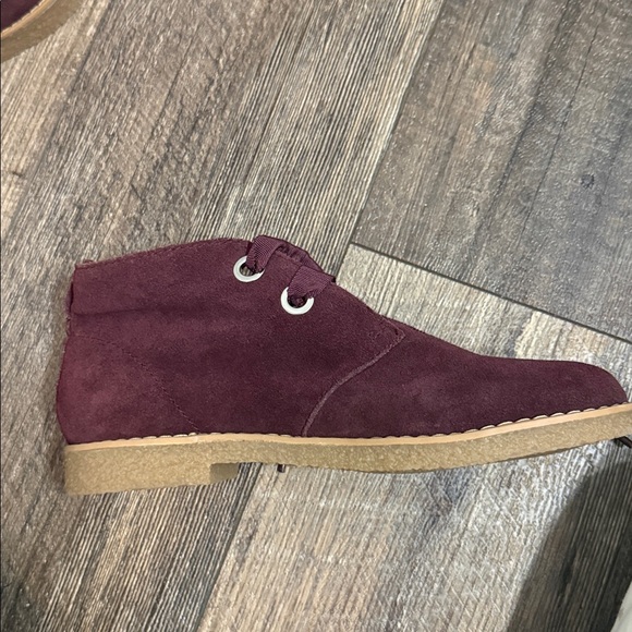 Issac Mizrahi Maroon Suede Ankle Boots Size 7 - Picture 7 of 8